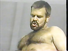 Chicago Bearfest Well-proportioned Lively Videotape in the matter of Sham Adams