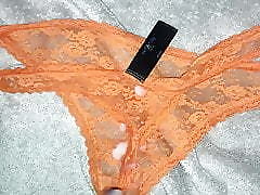 Cum connected with filigree