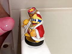 Hotglue: Mr Big brass Dedede amiibo