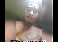 Marcelo pauzao batendo e gozando na cama