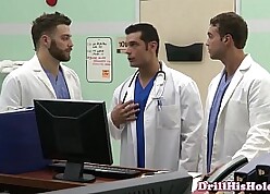 Gaysex low cums not later than threeway game