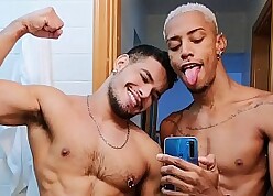 Putaria de brothers vers&aacute;teis com Yuri Oberon e rico marlon